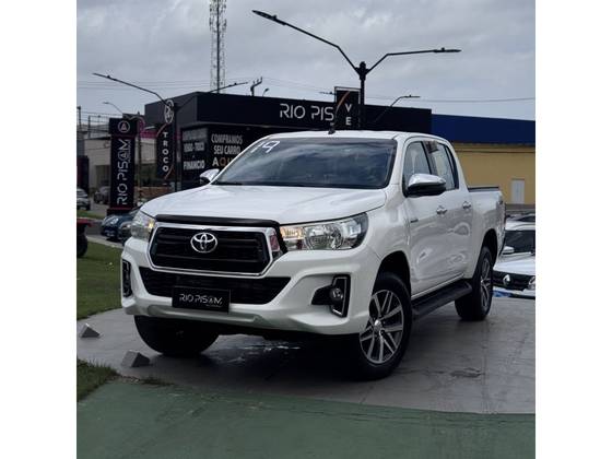 TOYOTA HILUX 2.8 SRV 4X4 CD 16V DIESEL 4P AUTOMÁTICO